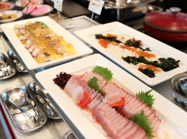 豪華メニューが食べ放題！京都山科 ホテル山楽にてお正月限定の新春ファミリーバイキングを開催！