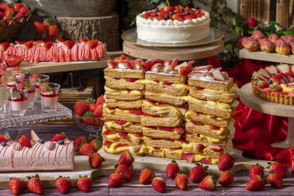 ＜いちご専門店＞ いちごの季節がやってきた！真っ赤な甘～い幸せいっぱいのいちごのスイーツビュッフェ　11月25日(金)より開催