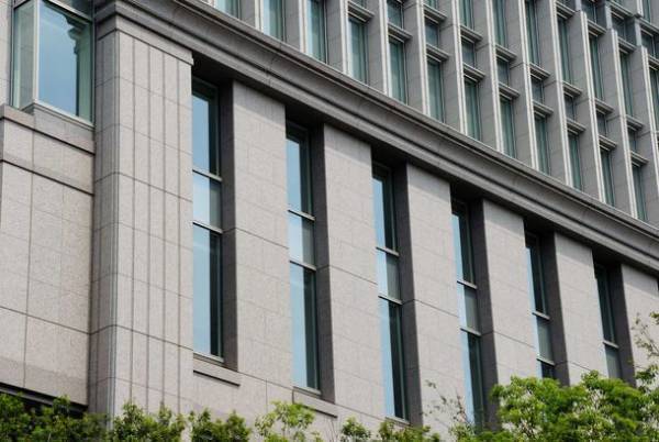 工学院大学、ホタテ殻廃棄物を活用したコンクリート部材を開発　炭素固定性に着目、CO2削減への貢献を目指す