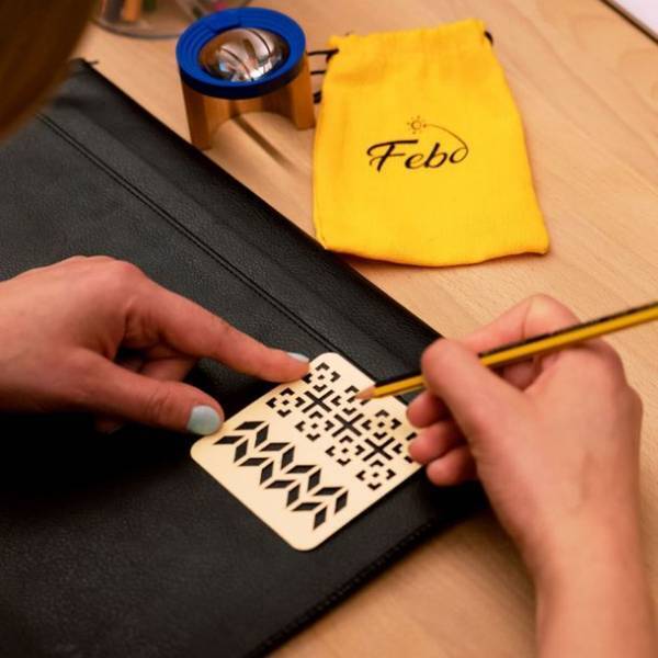 太陽光で描ける新しいペン「Febo」、Makuakeにて登場　木やコルク、革…あらゆる素材に熱で彫刻可能！