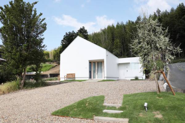 遠州織物の産地発ブランド「HUIS」、丸の内ビルディング4Fに新ショールームを2022年12月14日(水)開設