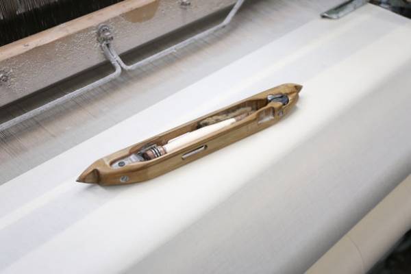 遠州織物の産地発ブランド「HUIS」、丸の内ビルディング4Fに新ショールームを2022年12月14日(水)開設