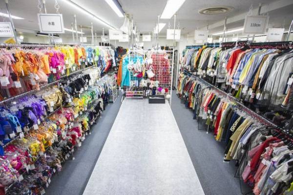 限定特典付 1億5千万円分の商品投入！貸衣装レンタル店が大リニューアルオープン