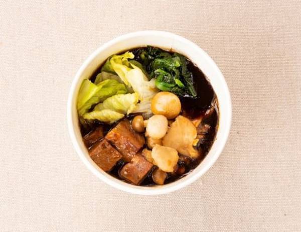 美と健康を追求したスープ店「oumami HESTA SOUPSTAND」の2号店が、小田急エースSHINJUKU DELISH PARK内に12月1日オープン