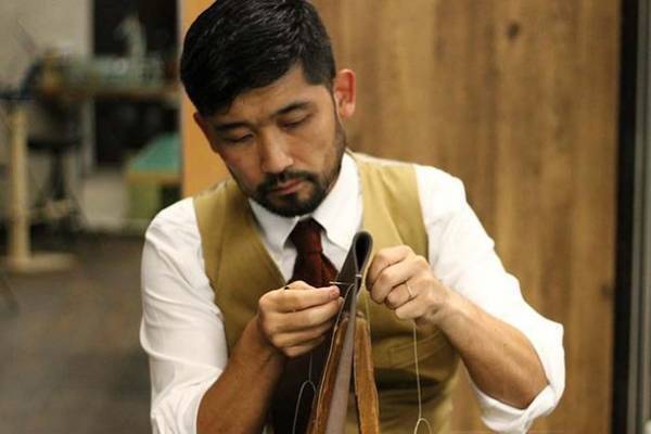 革工房「MUNEKAWA」がセラミックコーヒーミルのトップメーカー「ジャパンポーレックス」とコラボ　200個限定の本革ケースを12月5日より販売開始