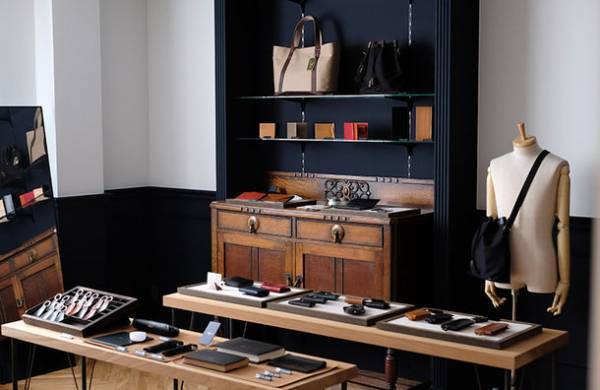 革工房「MUNEKAWA」がセラミックコーヒーミルのトップメーカー「ジャパンポーレックス」とコラボ　200個限定の本革ケースを12月5日より販売開始