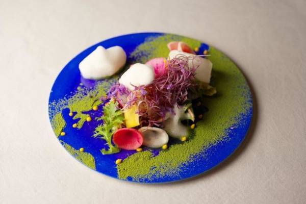 京丹後市の食のふるさとづくり「＆TANGOプロジェクト」人気の名店・シェフとのコラボレーションにより、京丹後市産の厳選食材を使用したオリジナルコース料理が完成！東京・京都・大阪の10店で「京丹後」の味がご堪能いただけます！