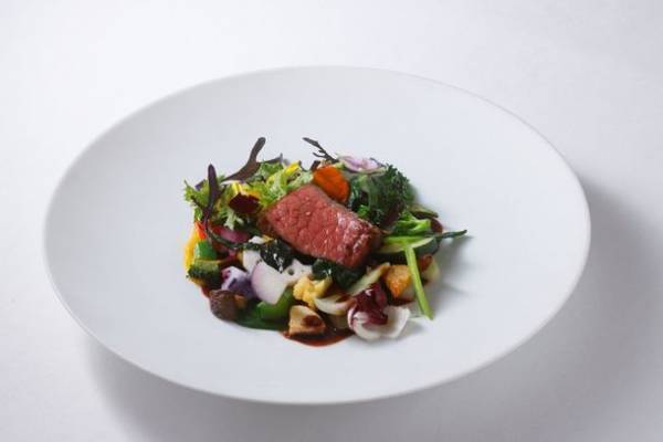 京丹後市の食のふるさとづくり「＆TANGOプロジェクト」人気の名店・シェフとのコラボレーションにより、京丹後市産の厳選食材を使用したオリジナルコース料理が完成！東京・京都・大阪の10店で「京丹後」の味がご堪能いただけます！