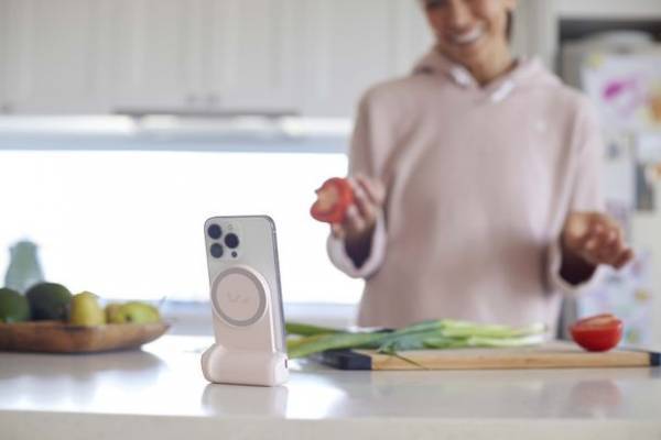 「SnapGrip」モバイルバッテリー内蔵カメラグリップなどMagSafe対応カメラアクセサリー受注開始