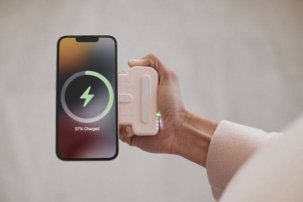 「SnapGrip」モバイルバッテリー内蔵カメラグリップなどMagSafe対応カメラアクセサリー受注開始