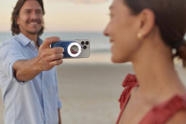 「SnapGrip」モバイルバッテリー内蔵カメラグリップなどMagSafe対応カメラアクセサリー受注開始