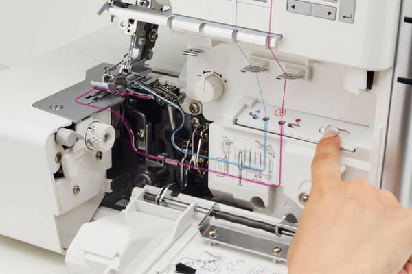 操作性を大幅に向上する3つの新機能を初搭載　家庭用小型ロックミシン「Airy(エアリー)MO-3000」2023年1月11日より発売！