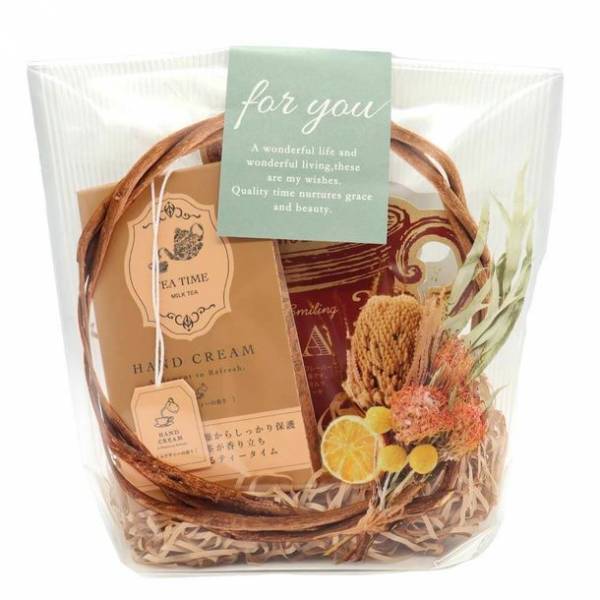 BIBIDAYの紅茶のハンドクリームは、クリスマスのプチギフトにぴったり！クリスマス限定の特設ページをオープン