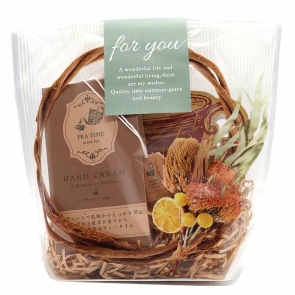 BIBIDAYの紅茶のハンドクリームは、クリスマスのプチギフトにぴったり！クリスマス限定の特設ページをオープン