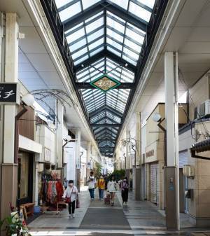 岡山県倉敷市で12月1日より開催、年末恒例イベント『大倉敷歳の市』がリニューアル！インパクト大なポスターモデルの正体は？