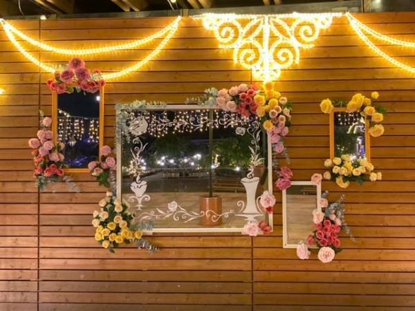 ひらかたパークで過ごすクリスマスシーズンあったかグルメが味わえる！サンタさんに会える！