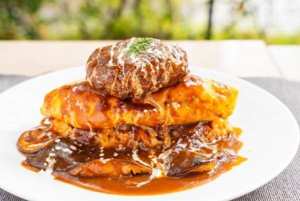 総重量5kg越えの巨大いちごパフェ！？たまご専門店 TAMAGOYAにて「STRAWBERRY FAIR」を開催　静岡県産のいちごを満喫する期間限定スイーツが登場