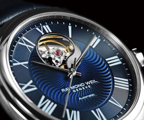 レイモンド・ウェイル、新作の機械式GMTウォッチ『フリーランサー GMT ワールドタイマー』を12月20日発売