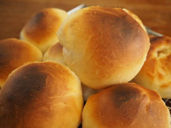 『成田HOTEL隠れ家で朝食を』(Breakfast at NARITA HOTEL KAKUREGA's)新しい試みとして朝食パンサービス開始