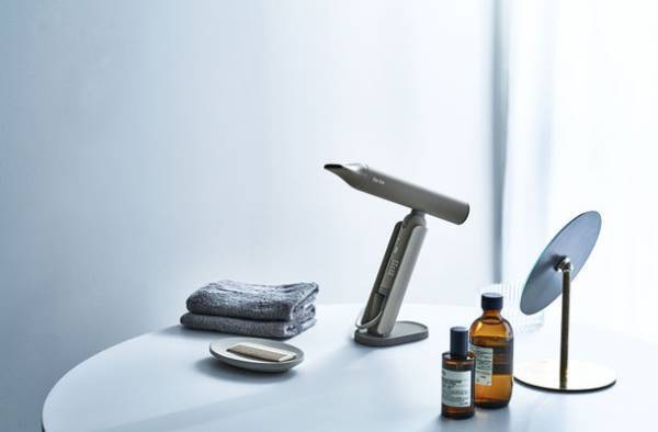 【新製品】独自のデザインアプローチから革新を生み出すウェルネスブランド「Re・De」より待望の第3弾新製品！圧倒的な風と軽さを実現した革新的なドライヤー「Re・De Hairdry」が12/16(金)より発売