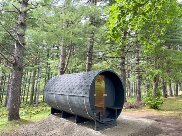 6時間たっぷり楽しめる森に佇む「バレルサウナ」でココロとカラダを整える芦別スターグランピング　1日1組限定で予約受付スタート