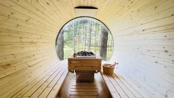6時間たっぷり楽しめる森に佇む「バレルサウナ」でココロとカラダを整える芦別スターグランピング　1日1組限定で予約受付スタート