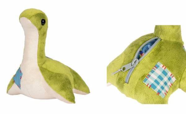 ネッシーファン必見！「Apex Legends(TM)」豪華な金ネッシーファミリーセットがインフォレンズギークショップ限定で登場！2022年12月9日(金)に予約開始、12月21日(水)に販売開始