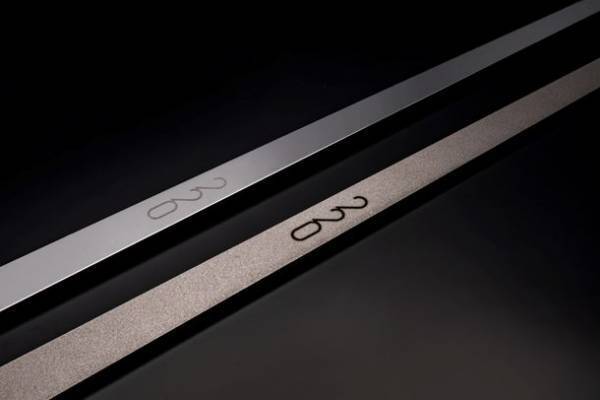 メディアで話題になったワインを熟成させる“魔法のマドラー”の限定モデルが、公式オンラインショップにて数量限定で12月9日(金)より販売開始！