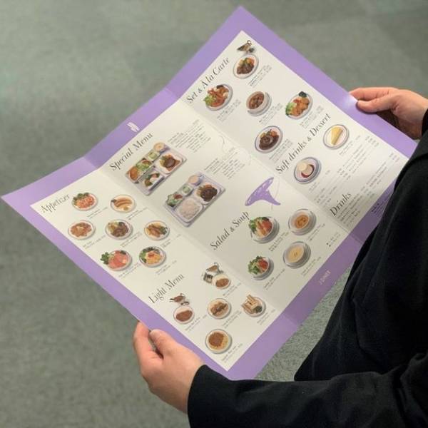 東海道新幹線の食堂車で人気を博した「復刻　新幹線懐かしのビーフカレー」第2弾“0系食堂車メニュー表付き”で新発売