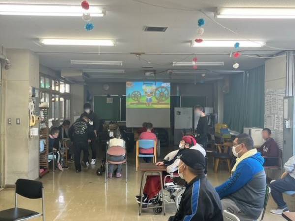 「着る」ことで介護現場の負担をケア　身体機能研究所、障がい者支援施設で“初”の実証実験を実施