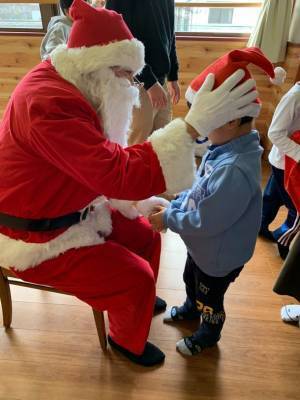 岡山県・鳥取県・島根県の児童養護施設へプレゼントをお届け！「クリスマスサンタプロジェクト」クラウドファンディングを実施