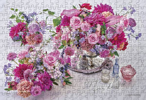 エポック社のジグソーパズルに「花屋さんのお花柄」を提供フラワージグソーパズル「HIBIYA-KADAN Flower Collection」のコラボレーション第2弾が全国の玩具店、及び家電量販店等で、12月10日（土）から発売されます〜作る楽しみ、飾る楽しみ。おうち時間に彩りをお届け〜