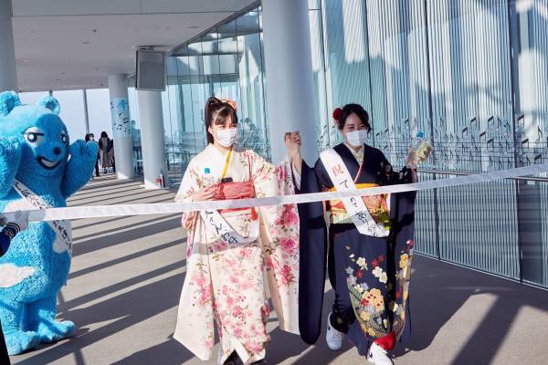 あべのハルカスで "大人の階段"を登ろう!!～目指せ３００ｍ！～第９回　ハルカスウォーク　ハタチのchallenge!!２０２３年１月９日（月・祝）開催！