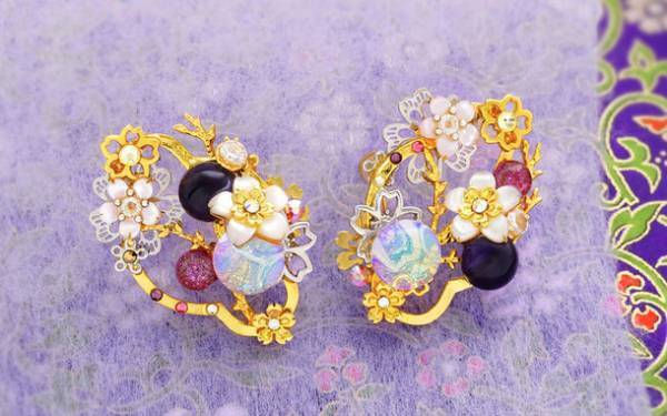 ピアスのようなイヤリング「ぴあり」を製作するジュエリー京都「源氏物語」シリーズ最後となる第10弾　新作「紫の上」を12月16日(金)に発売！