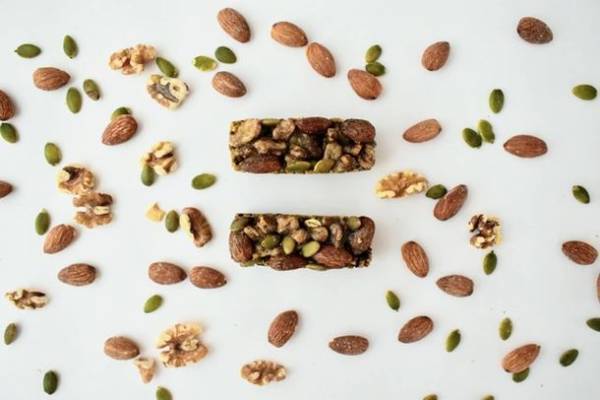 次世代こんにゃくフードテック、砂糖・小麦粉・チョコ不使用のナチュラルプロテインバー(ナッツバー)をMakuakeで先行販売開始