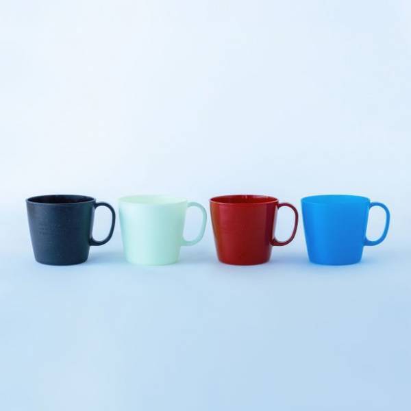 三井化学、マスバランス方式によるバイオマスPP「Prasus(R)」が、D&DEPARTMENT PROJECTのプラスチックマグカップに採用