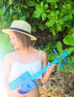 コンドミニアムホテル「BLUE STEAK WONDER」、沖縄・読谷村で生まれた新たなリゾート楽器「サンレレ」を体験できる「サンレレルーム」期間限定オープン　～12月28日(水)～2023年8月30日(水)「サンレレの日」まで～