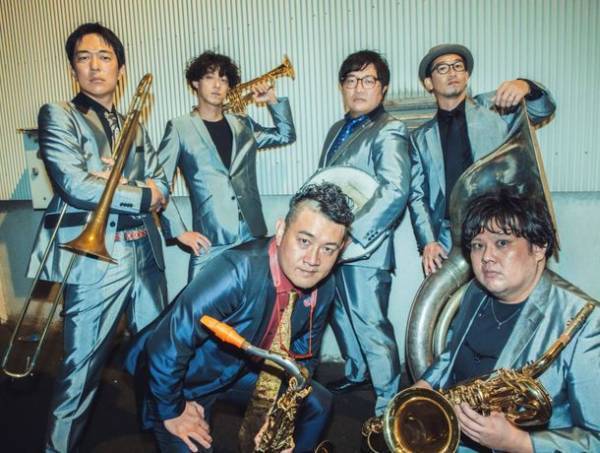 東京湾で新年の幕開けを船上で迎える「カウトンダウンクルーズ」2022年12月31日(土)に運航！2種類のパーティープランをご用意