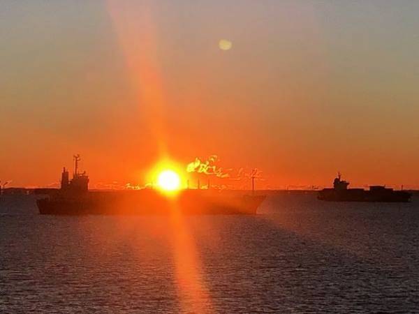 レストラン船でゆく新年初のクルーズ！船上から堪能する「宝船 初日の出クルーズ」を2023年1月1日(日・祝)に運航　日の出桟橋から出航