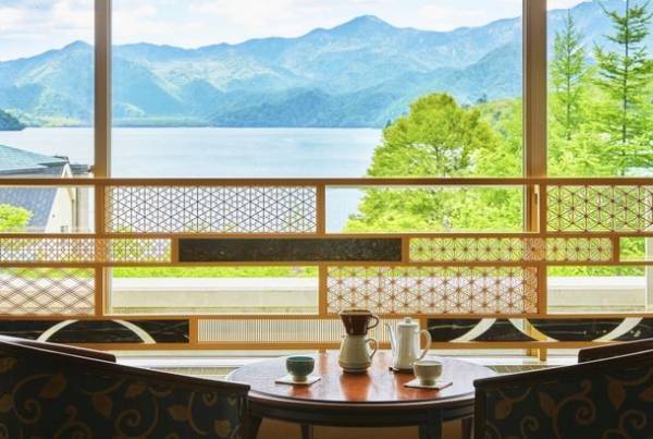 「フレデリック・コンスタント 2022 ウィンターキャンペーン」開催中！抽選で星野リゾート宿泊ギフト券をプレゼント