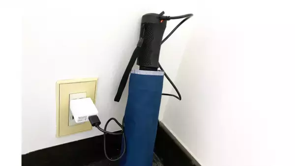 雨の日をスマートに過ごすメカニズムが集まった電動傘の決定版「Smart.J Auto(スマートジェイオート)」のクラウドファンディングをMakuakeにて開始！