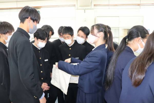 現役高校生が考えた次世代トートバッグ「wishbag」　Makuakeにて12月31日からプロジェクトを開始