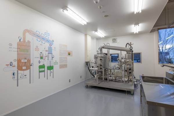 かたちのない「香り」を通して、自然と科学への理解を深める―北海道のスキンケアメーカーが、自社初の“香りを体感する施設”「香りのラボ」をOPEN