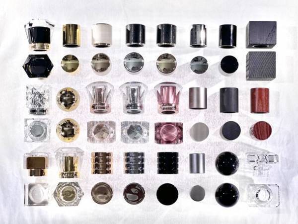 世界に一つだけのカスタマイズフレグランスに人気の新色ボトル「スタールージュ」が登場！