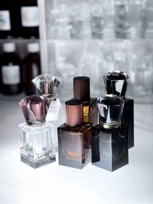 カスタマイズフレグランスの新ブランド「SCENE」が2023年1月リリース！“香り＆ボトル＆蓋”がセレクトできる体験型の香りブランド