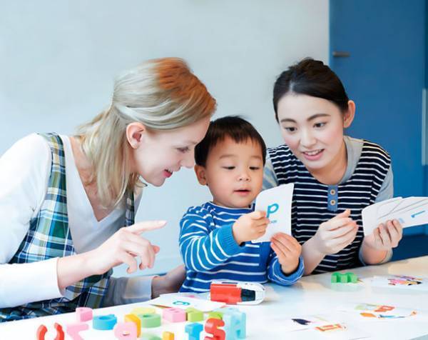 「保育士・幼稚園教諭向けオンライン英会話」2023年度に向けて販促強化を実施