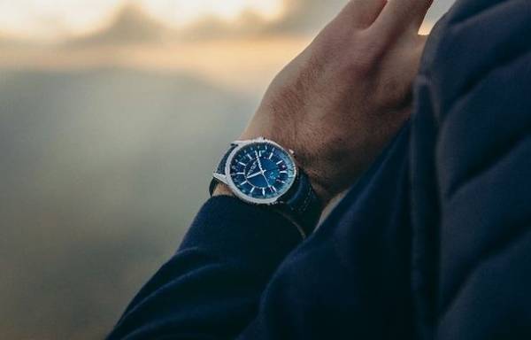 GMT機能付きの万能ウォッチ　スイス高級時計ブランドのレイモンド・ウェイルが、新作『フリーランサー』を1月20日(金)発売