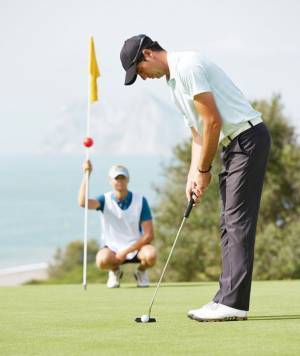 遠赤外線のチカラで体を温め、体の動きを快適にする木製アクセサリー「JUST TOUCH」を販売開始！どんな装いにもフィットするシンプルなデザイン