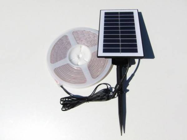 間接照明で素敵な空間を演出するソーラー充電式テープライト「LEDシンフォニー」　Makuake公開5日目で応援購入総額160万円を達成！