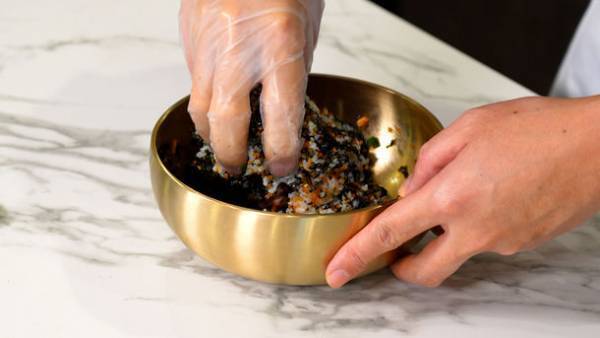 新大久保＜ヨプの王豚塩焼＞の［とびっこおにぎり(全4種類)］　レシピをYouTubeチャンネル＜ヨプの台所＞で2月6日に公開